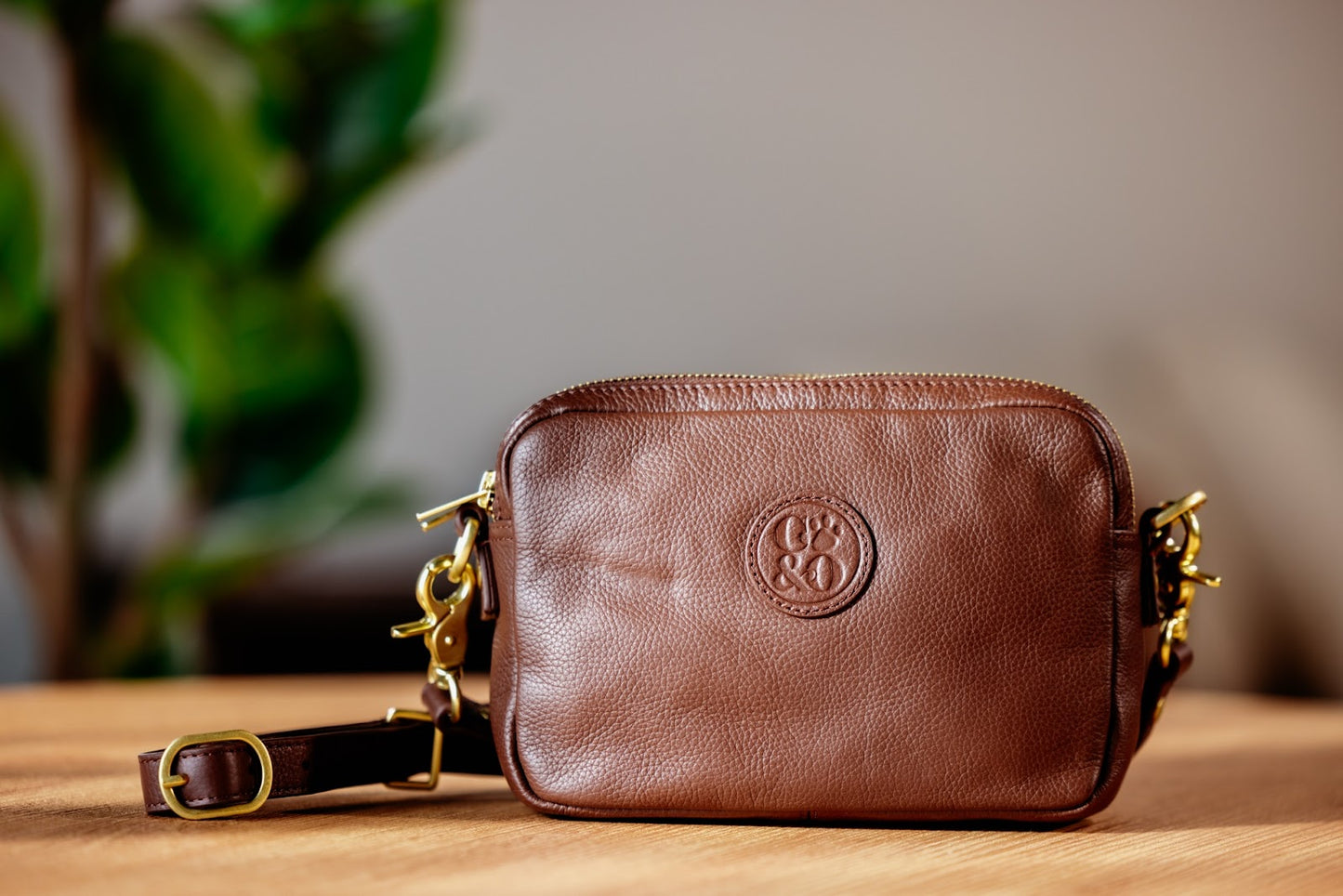 Maya TreatPurse™ - Cocoa Brown Leather